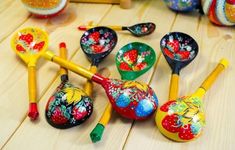 Хохломская роспись ложки. рисуем с детьми. подробные мастер класс по созданию узоров